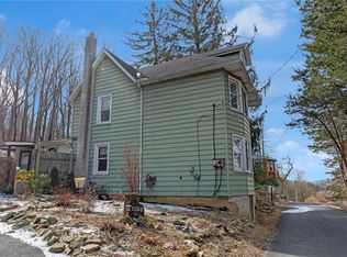 2106 Nemeth Dr, Bethlehem, PA 18015