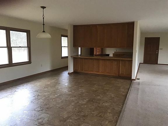2nd image of 339 Hillcrest Dr