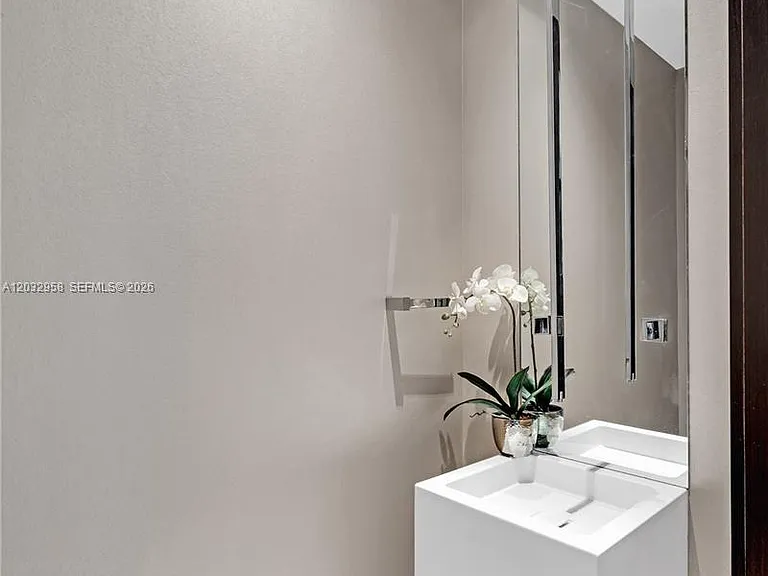 900 Brickell Key Blvd #1002 — Photo 32