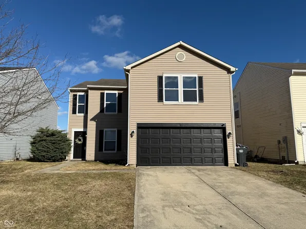 8360 S Evening Dr, Pendleton, IN 46064