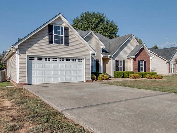 2nd image of 460 Stones River Ln