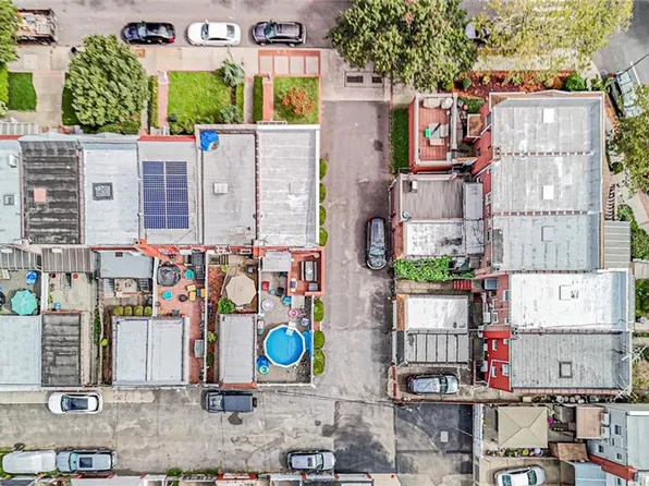 326 Bay 14th Street image 32 of 36