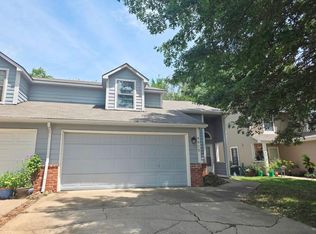 4012 Overland Dr, Lawrence, KS 66049