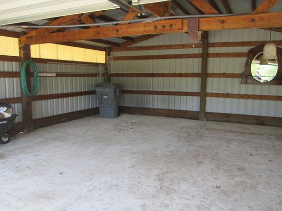2nd image of 4339 Fruitvale Rd