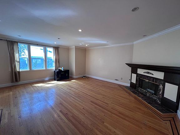 5th image of 460 Ramsell St