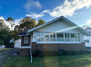 204 W Winter Ave, Danville, IL 61832