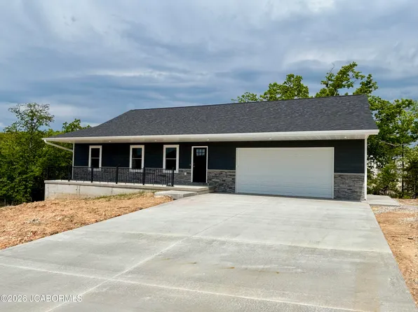 213 Gavin Ln, Linn, MO 65051