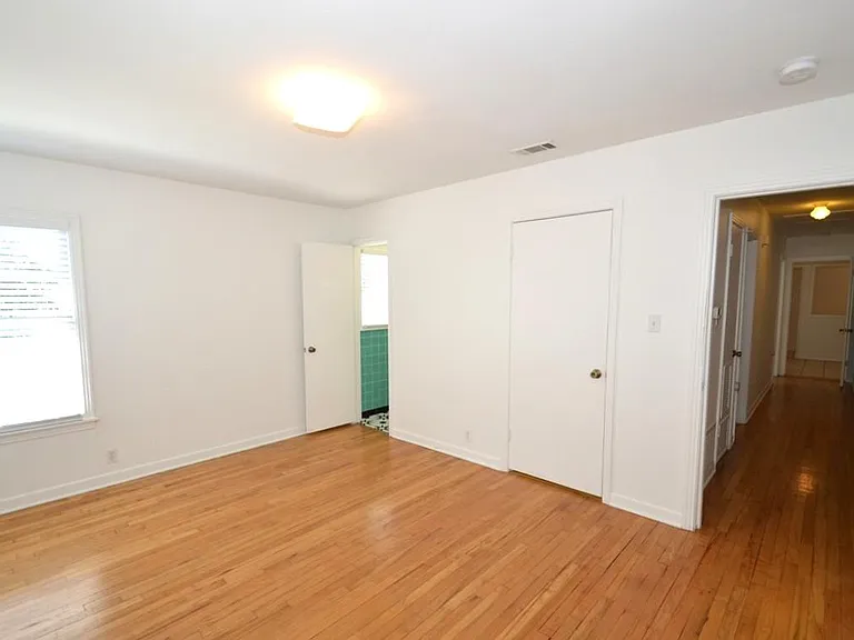 1211 Ridgemont Dr — Photo 19