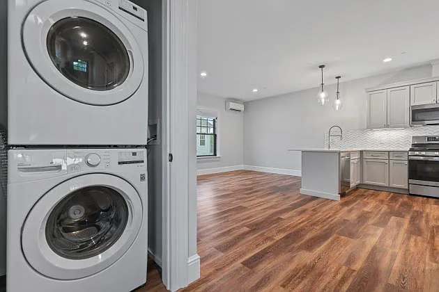 "Somerset" - 2BR / 2 & 1/2 BA @ 96 East Ave