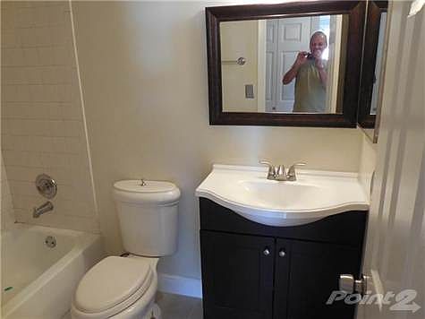 2nd image of 10011 Winding Lake Rd APT 105
