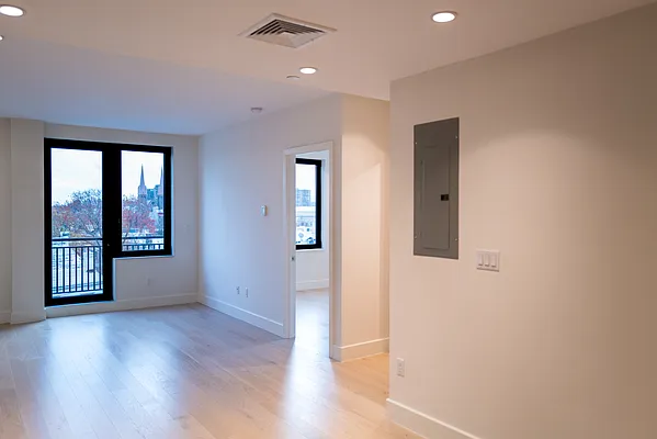 Rented by Brick&Mortar | media 16