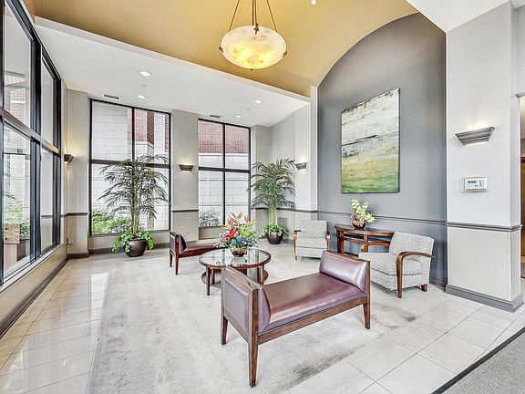 4th image of 1700 Riverwoods Dr APT 301
