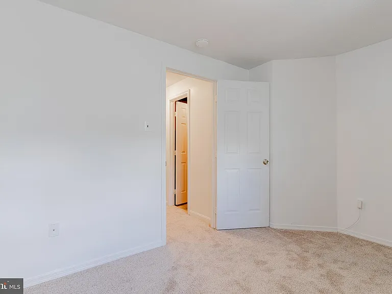 3290 Gina Pl — Photo 23