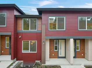 Senderos, Kirkland, WA 98034