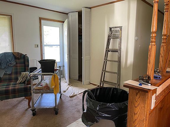3rd image of 4227 Woodmere Dr