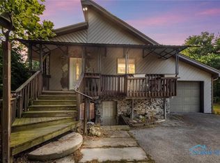 5160 Black Rd, Monclova, OH 43542