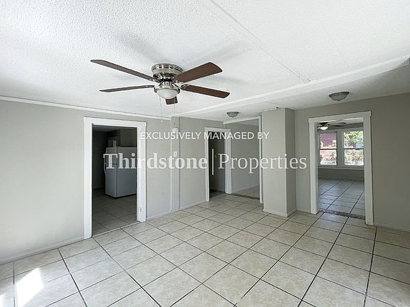 2nd image of 1019 Glencarin St