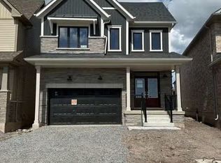 16 Stern Dr, Welland, ON L3B 0M3