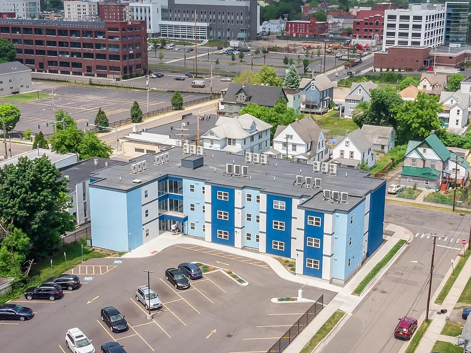 128 Grand Ave #2