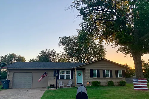 329 N Date St Photo 1