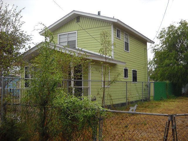 2nd image of 1214 S 14th 1/2 St
