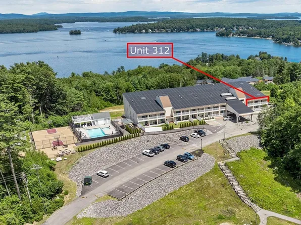 375 Endicott St N #312, Laconia, NH 03246