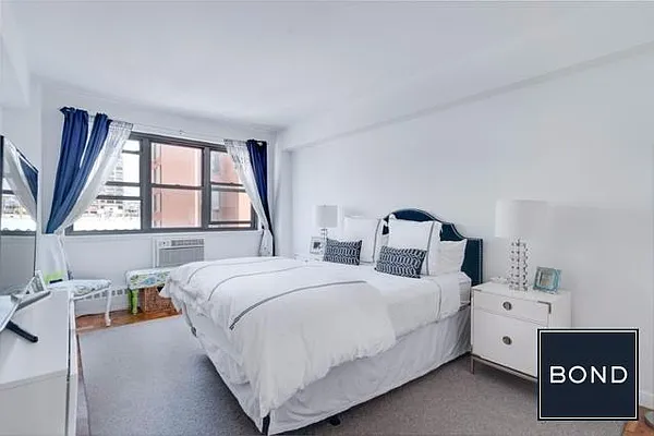 Rented by Bond New York | media 1