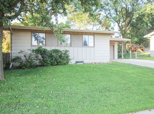 8200 Vine St, Lincoln, NE 68505