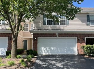 160 Concord Dr S Unit 160, Oswego, IL 60543