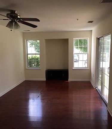 2nd image of 28 Overlook Dr