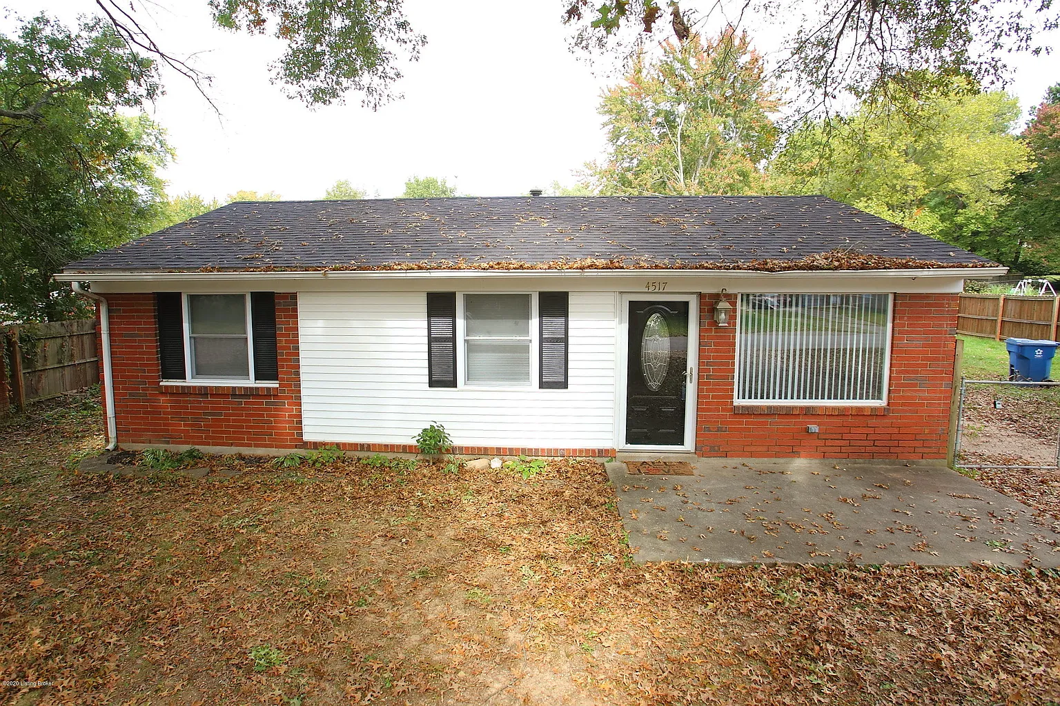 4517 Southridge Dr photo 1