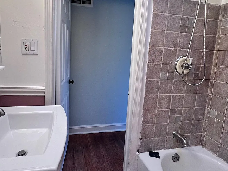 3405 Brunswick Ave — Photo 17