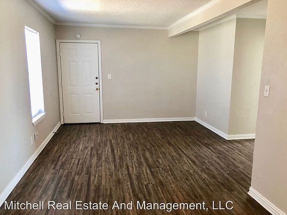 3rd image of 207 Love St APT 112