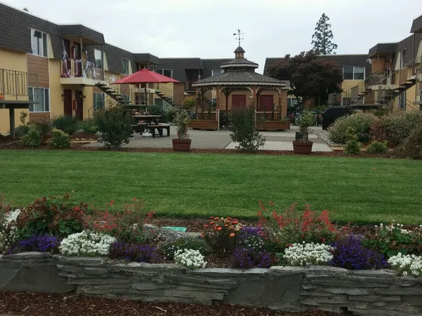 Heatherstone Apartments