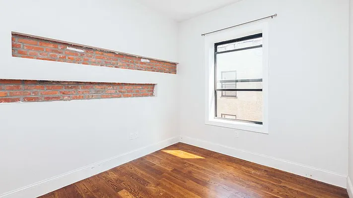 Rented by Nooklyn NYC LLC | media 21