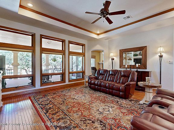 4th image of 357 Lake Shore Dr