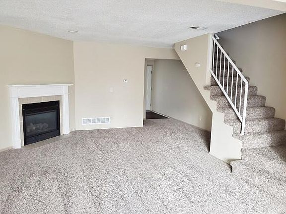 3rd image of 107B NE Sunshine St #Oak