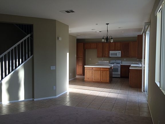 5th image of 7208 Helena Pl