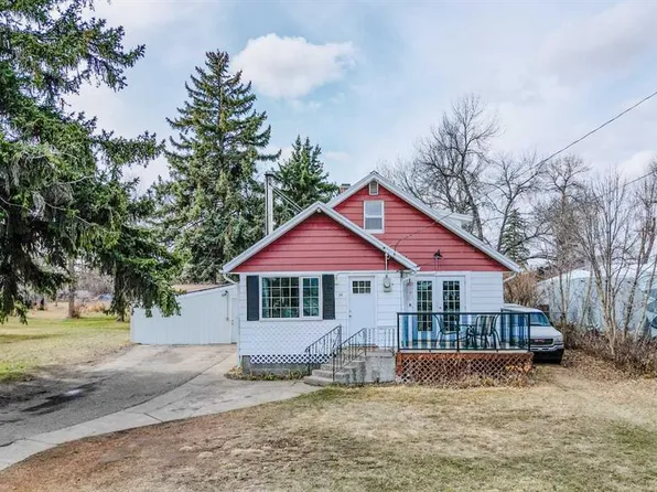 54 S 200th St W, Raymond, AB T0K 2S0