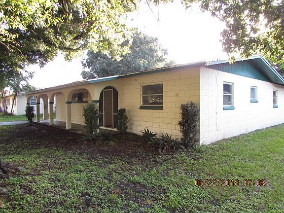 2nd image of 2904 Sherwood Lane