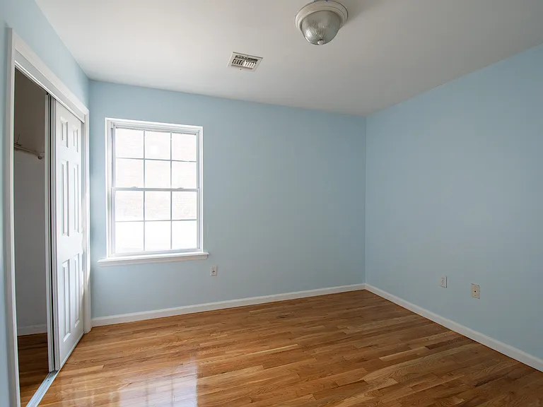 144 Webster Ave #1 — Photo 6