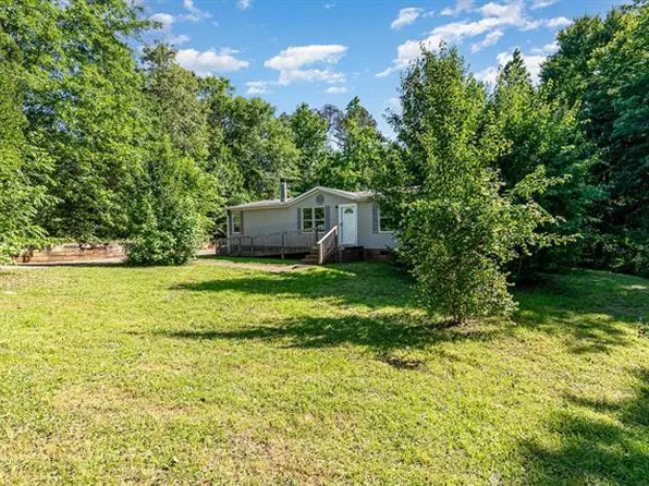 23 Silver Stirrup Ct, Travelers Rest, SC 29690