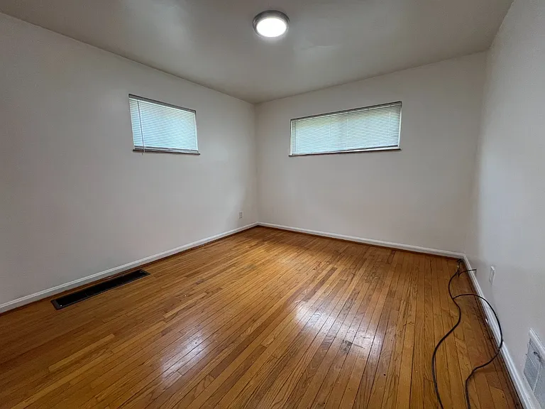 3119 Cavanaugh Ave — Photo 4