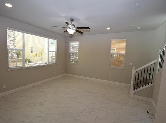 4th image of 1112 Veranda Ct