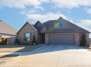 7424 E 125th St S, Bixby, OK 74008