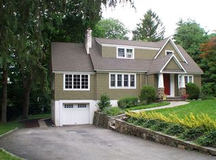 33 Justamere Dr, Ossining, NY 10562