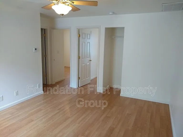 1495 Fairfield Rd #7 — Photo 5