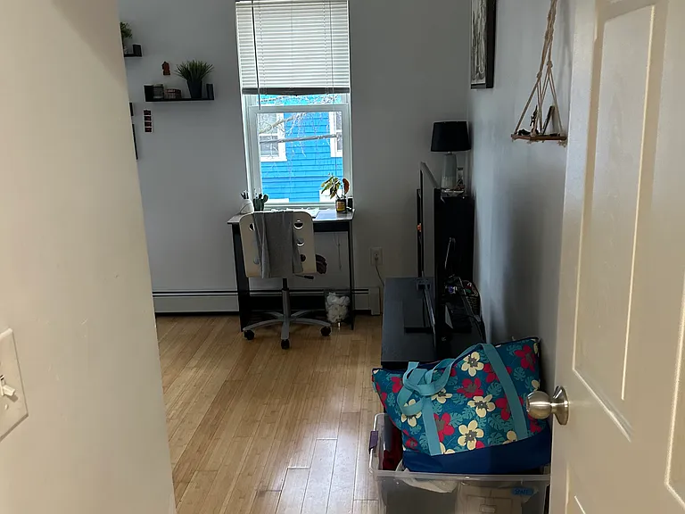 33 Vinton St #2 — Photo 6