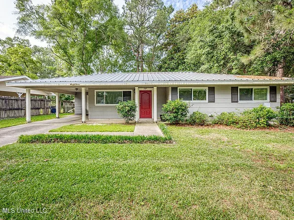 232 Woodland Cir, Ocean Springs, MS 39564