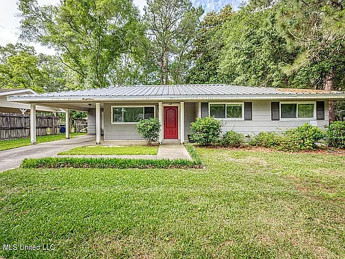 232 Woodland Cir Photo 1